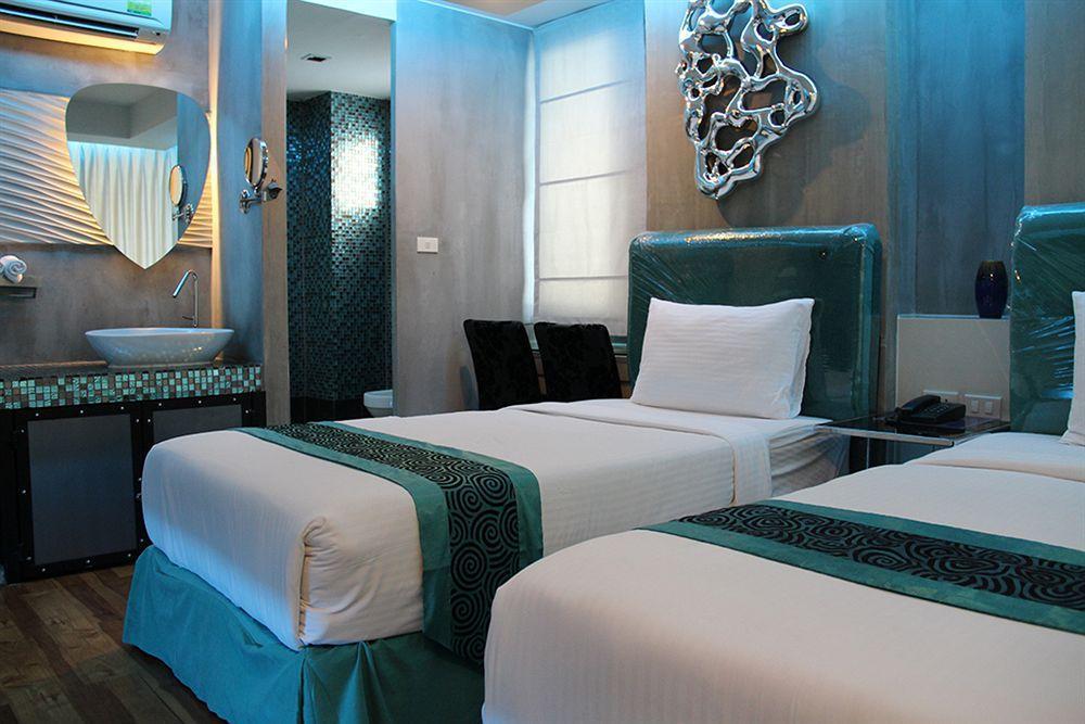 Blutique Hotel Bangkok Buitenkant foto