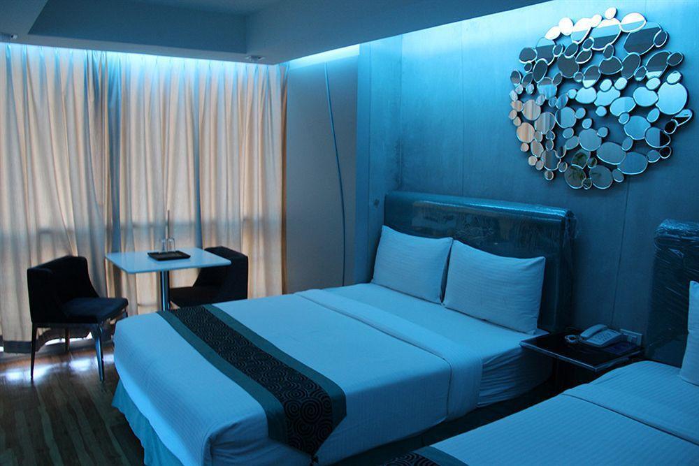 Blutique Hotel Bangkok Buitenkant foto