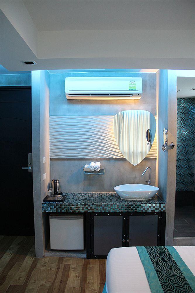 Blutique Hotel Bangkok Buitenkant foto
