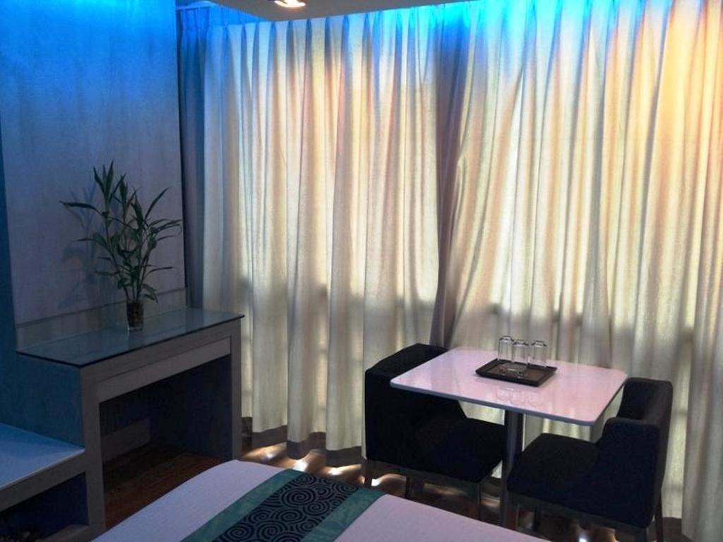Blutique Hotel Bangkok Buitenkant foto