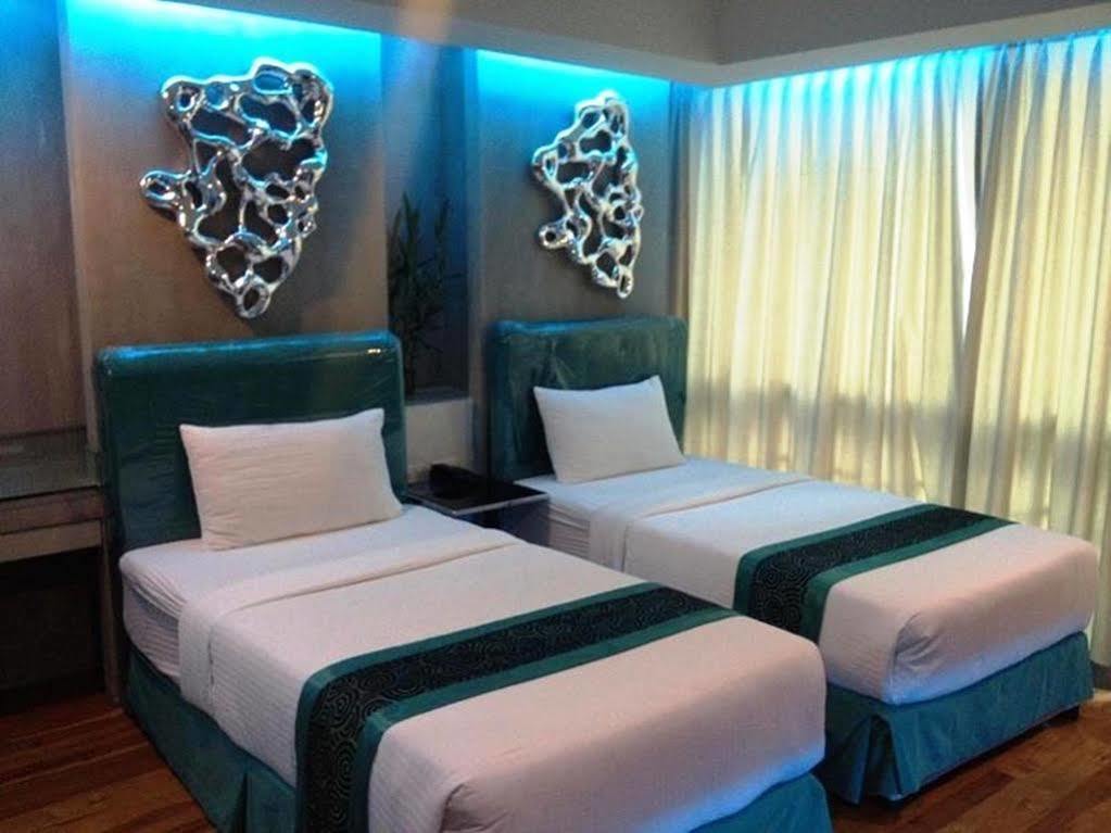 Blutique Hotel Bangkok Buitenkant foto